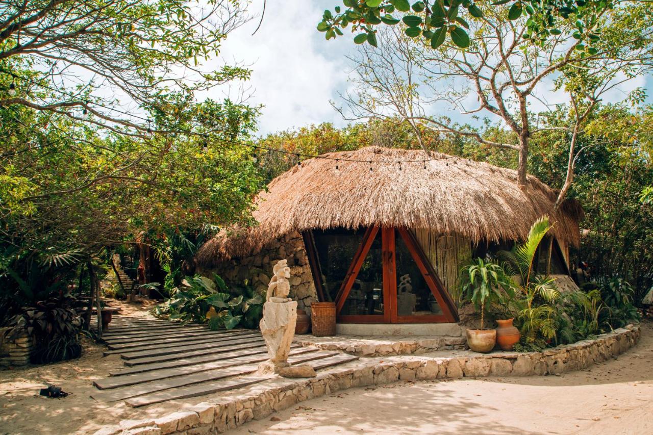 Ikal Tulum Hotel Eksteriør billede The entrance to the spa at Xcaret Eco Park